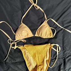 Yellow Bikini 