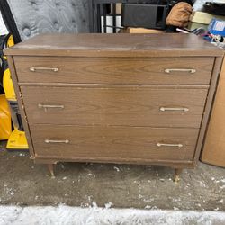 MCM Dresser