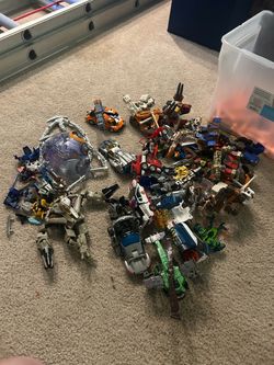 Large Lot of Transformers Action Figures