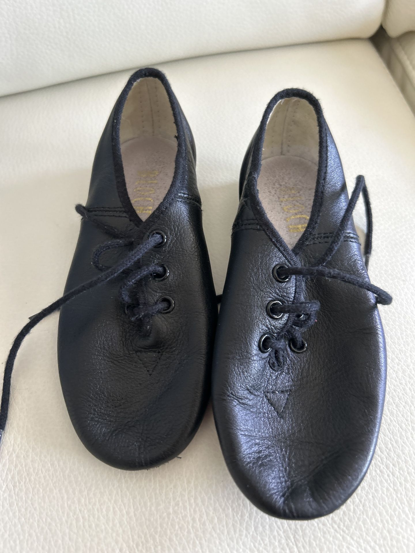 Children's tap and jazz shoes