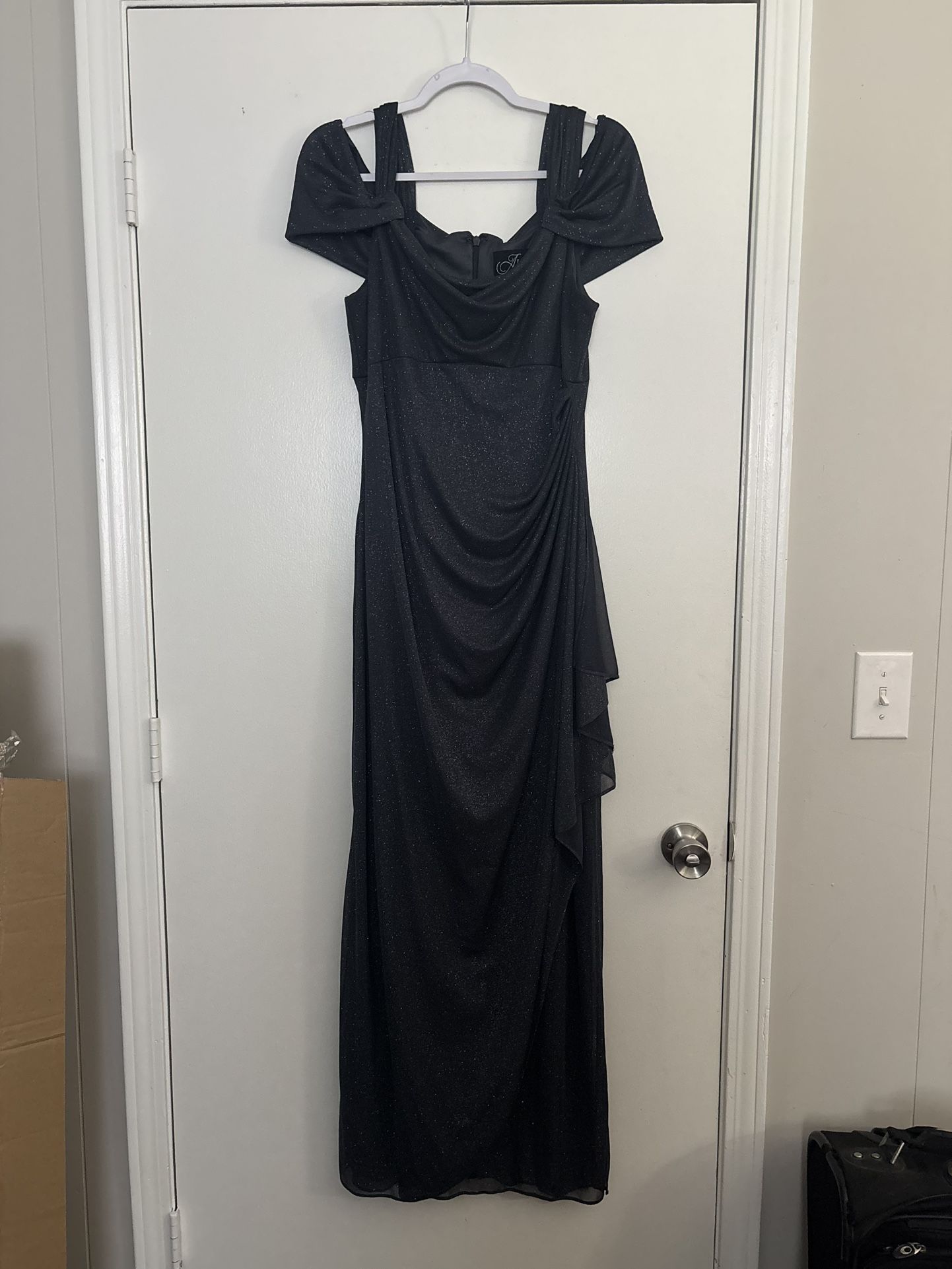 Formal dress size 12 in women
