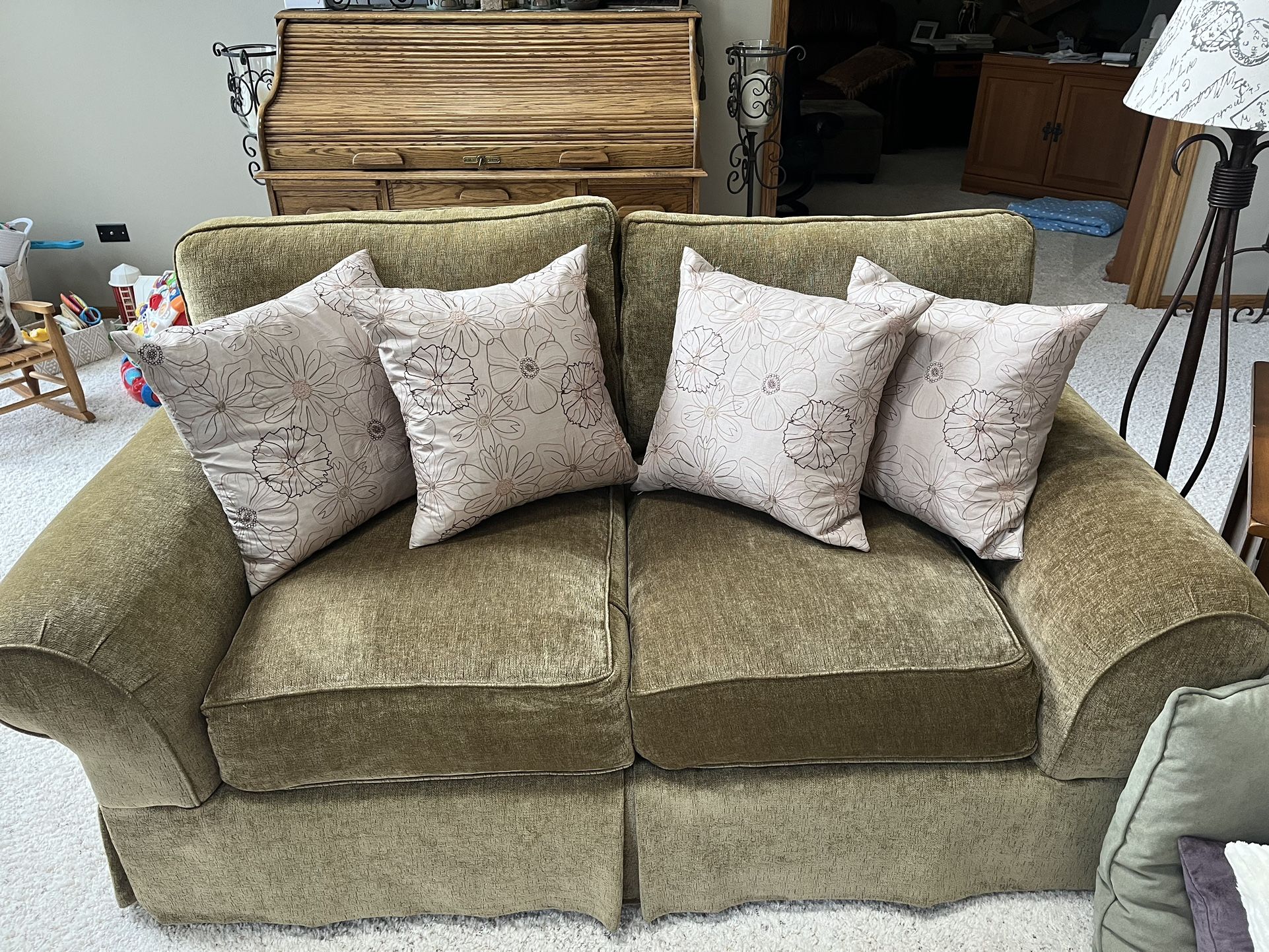 Decorative Couch Pillows 