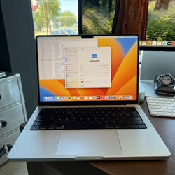 Apple 14” MacBook Pro M2 Pro Chip 12-core CPU 19-core GPU 32GB Ram 512SSD. 90 day warranty!