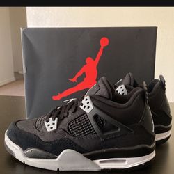 Air Jordan 4 Retro SE