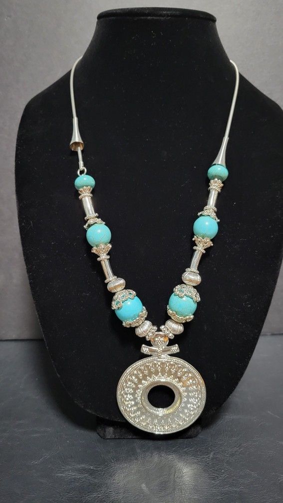 Medallion Necklace With Turquoise