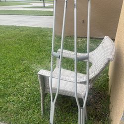 Standard Aluminio Crutches Adult Size