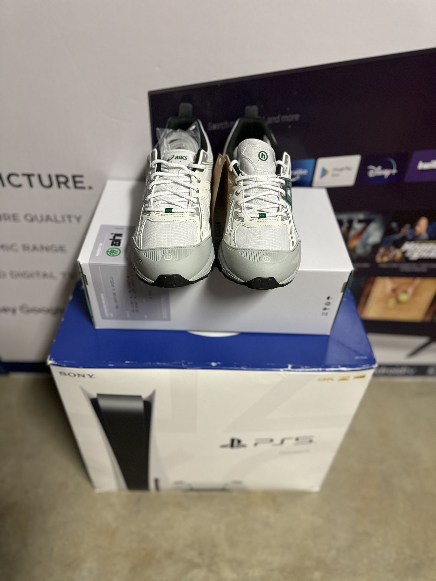 ASICS Hidden