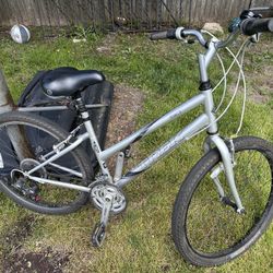 Trek Road Bike C50 Comfort Bike And Seat Bicycle 