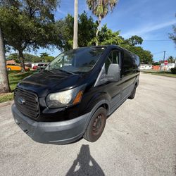 2017 Ford Transit 