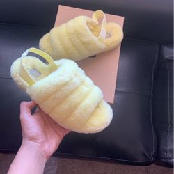 Woman Neon Yellow Uggs