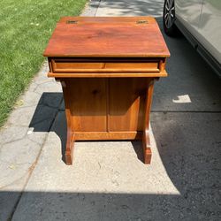 Rare captains desk, antique vintage 8 side drawers 