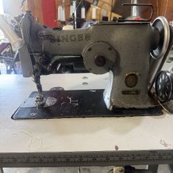 Singer Zig Zag Sewing Machine