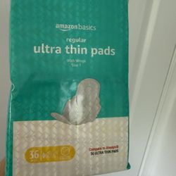 Amazon Basics Regular Absorbency Pads for Women, Ultra Thin with Flexi-Wings, Unscented