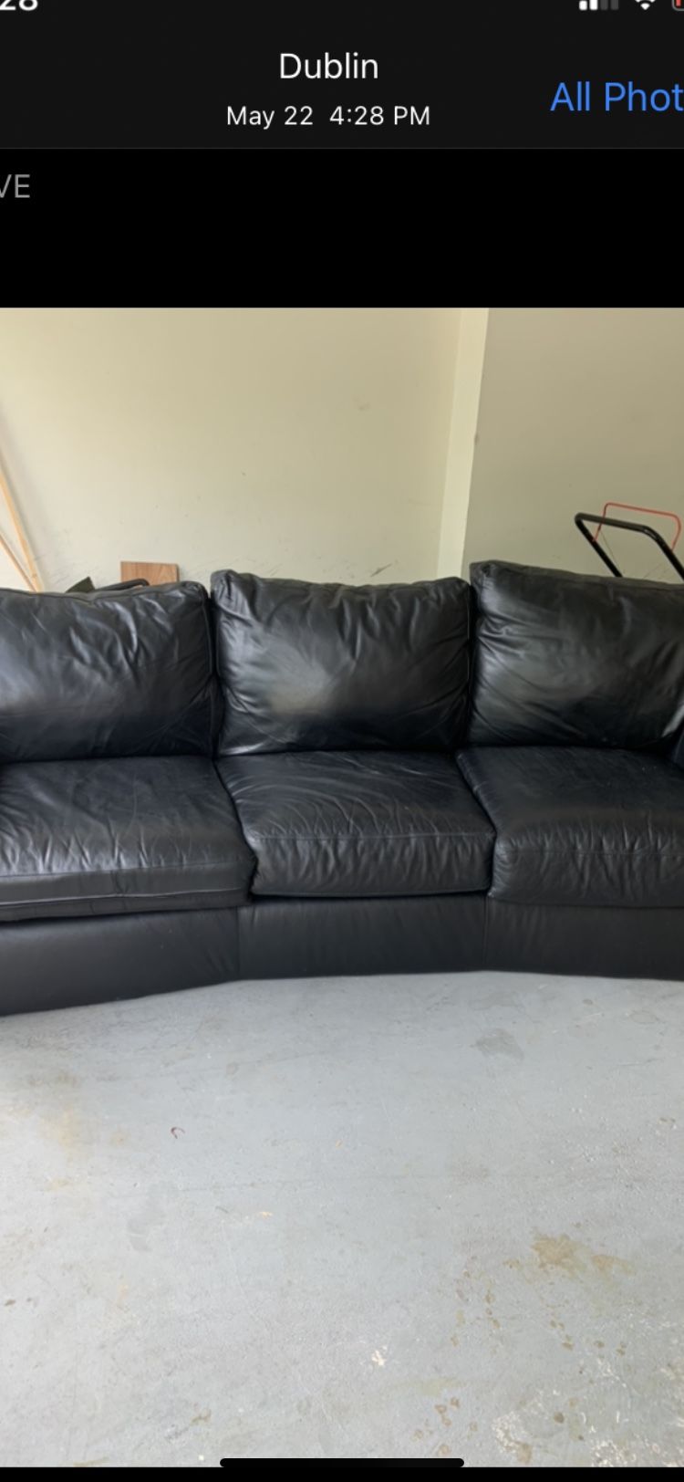 Leather Black Couch For Sale Excellent Condition 