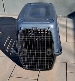 Large Petmate Dog Crate