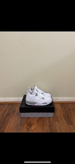 Jordan 4 Retro White Oreo Size 5.5Y
