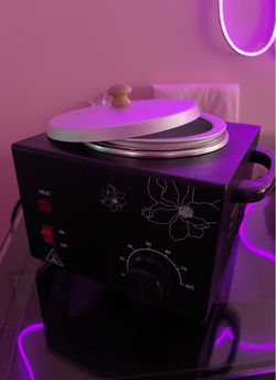 Wax warmer