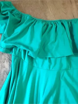 Off shoulder green teal size 2XL new