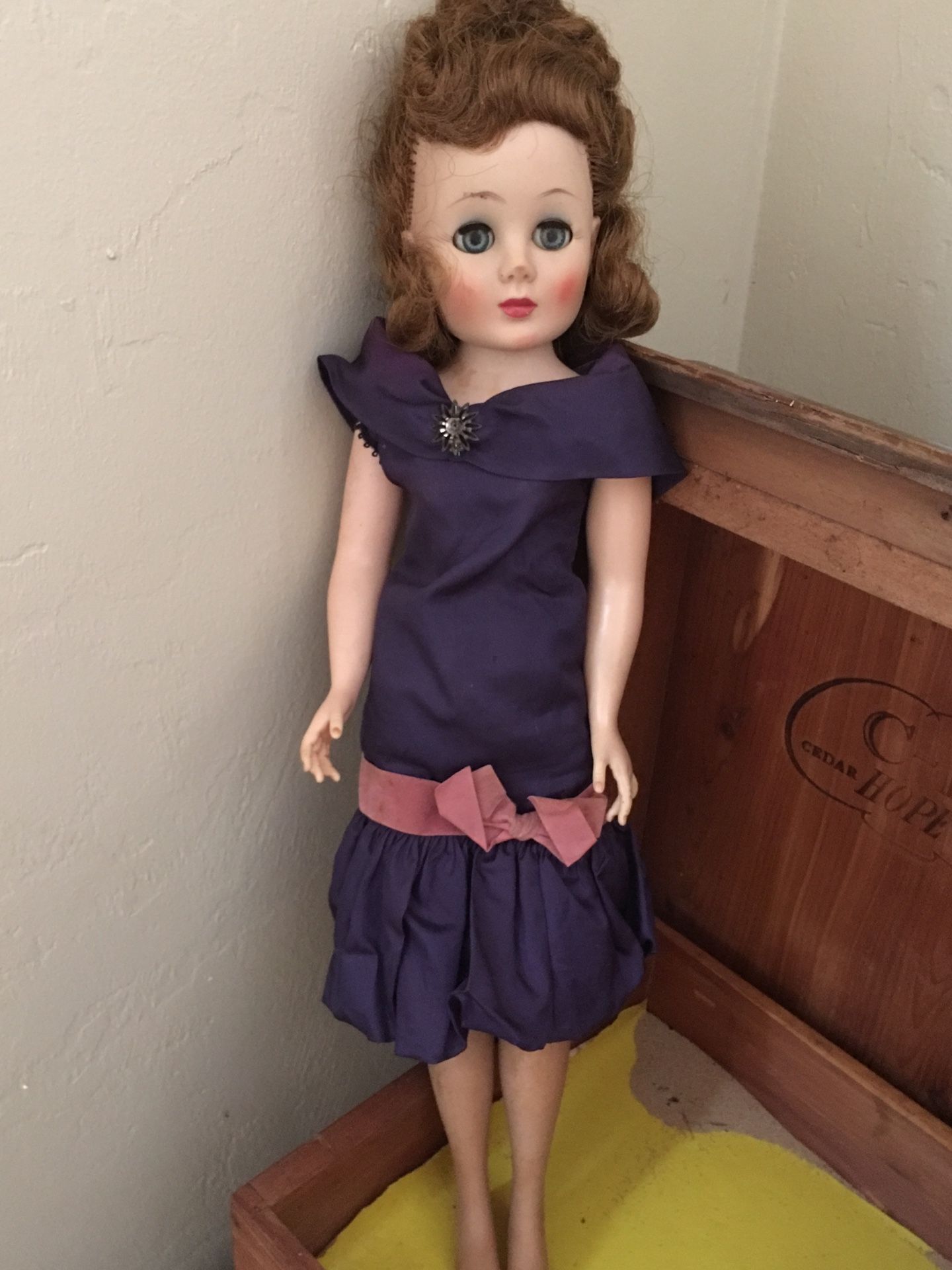 Vintage doll for Sale in Miami, FL OfferUp