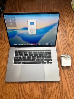 MacBook Pro 2019 16 inch 16GB RAM 1TB SSD MacOS Tahoe with Charger