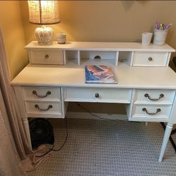 Pottery Barn desk & Hutch Set 