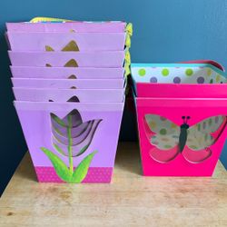 TULIP 🌷 PAPER BUCKETS BUTTERFLY 🦋 PAPER BUCKETS TAKE ALL $3. SLIGHTLY DIRTY HANDLES,LITTLE FADED