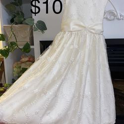 $10 Cinderella Girls Size 5 Just Dry Clean Like New Embroidery And Sequins Beautiful Dress