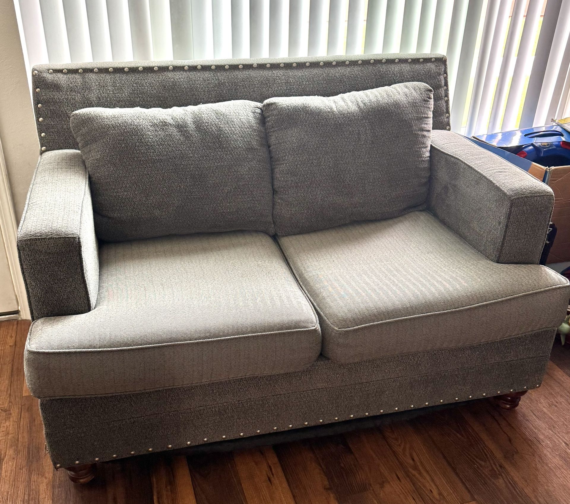 2 Seat Loveseat Couch / sofa