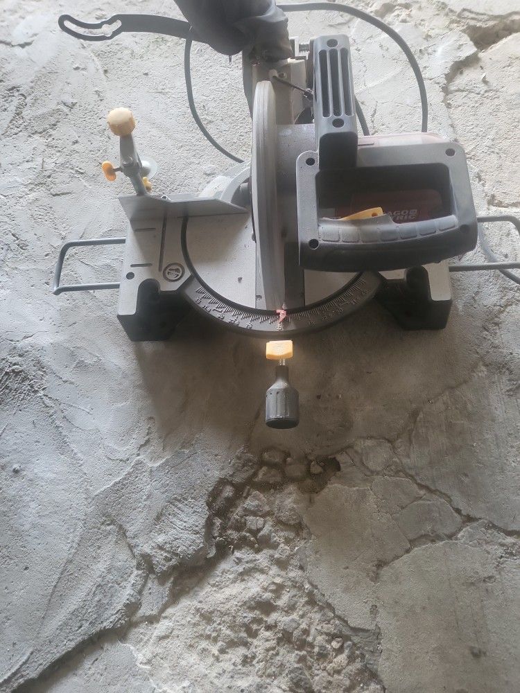 Portable Table Saw
