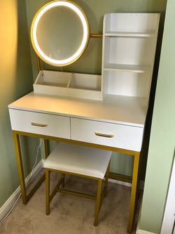 Borach 31.5" W Makeup Vanity with Lighted Mirror and Seat