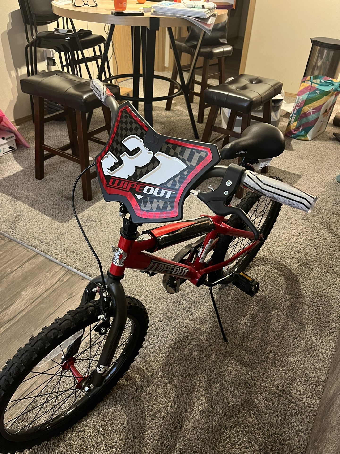 **DYNACRAFT RED BIKE, 18” TIRE**