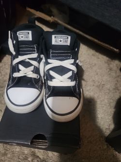 Kids shoes size 10