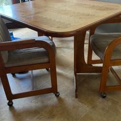 Dining Table With 4 Chairs 