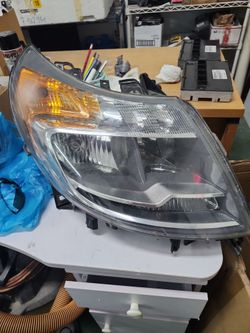 2014 - 2022 Ram ProMaster Right headlight