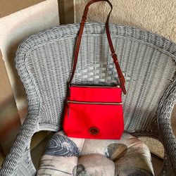 Dooney & Bourke Nylon Crossbody | Red