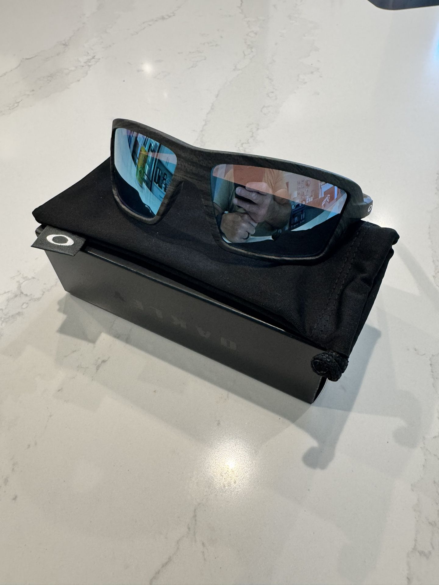 Oakley Cables