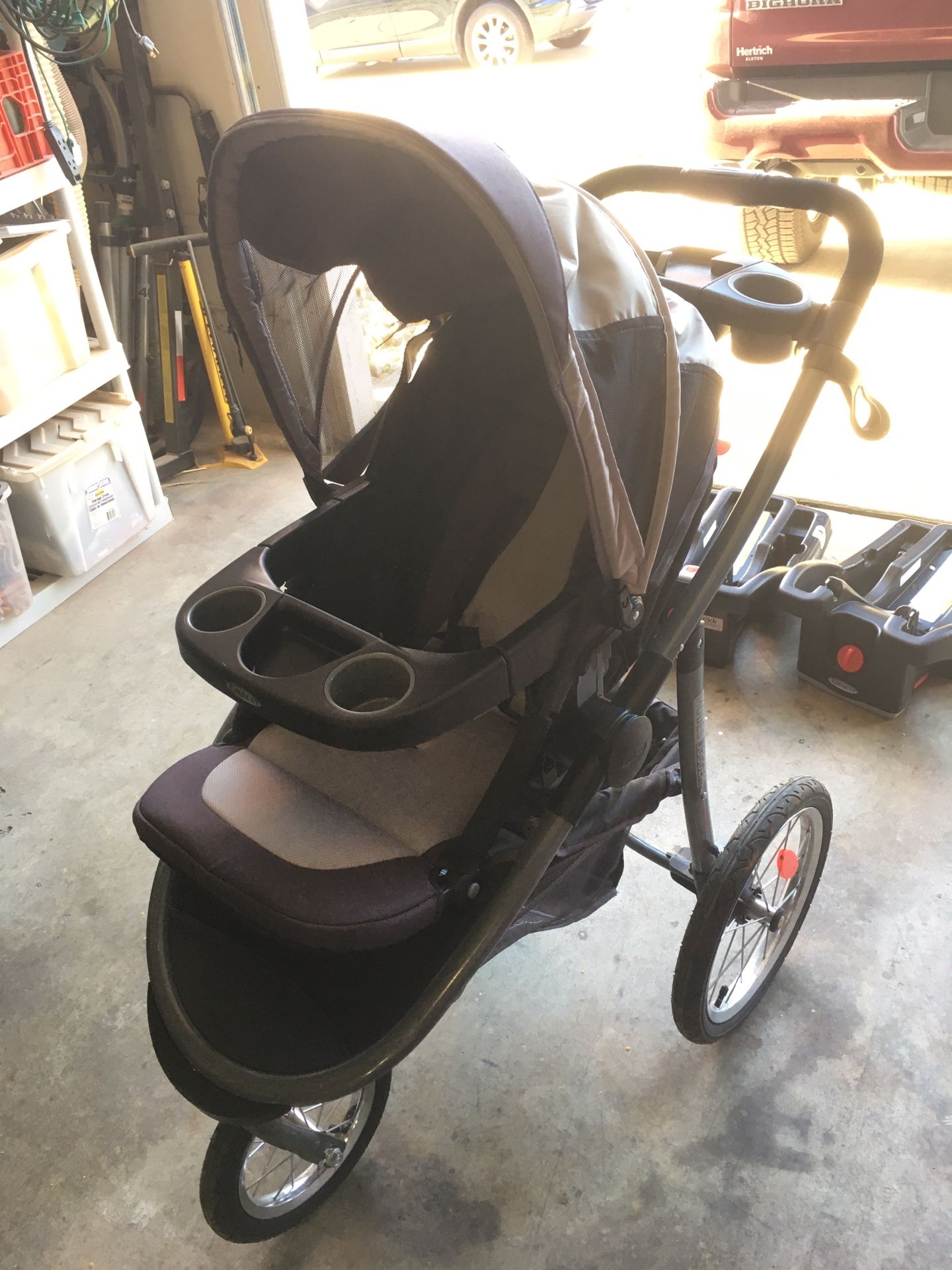 Graco FastAction Fold Jogger Travel System