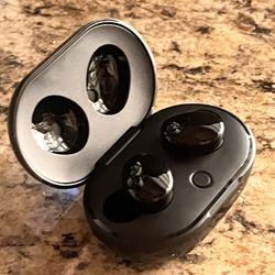 True Wireless Earbuds ( xFyro )