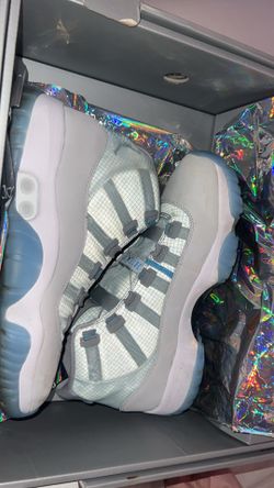 Self tie Jordan adapt 11s