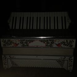 G. Chiusaroli Italy Accordion De Teclas | Playable Condition |