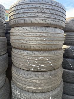 Vendo 225/65/r17 las 4 llantas Michelin por $170