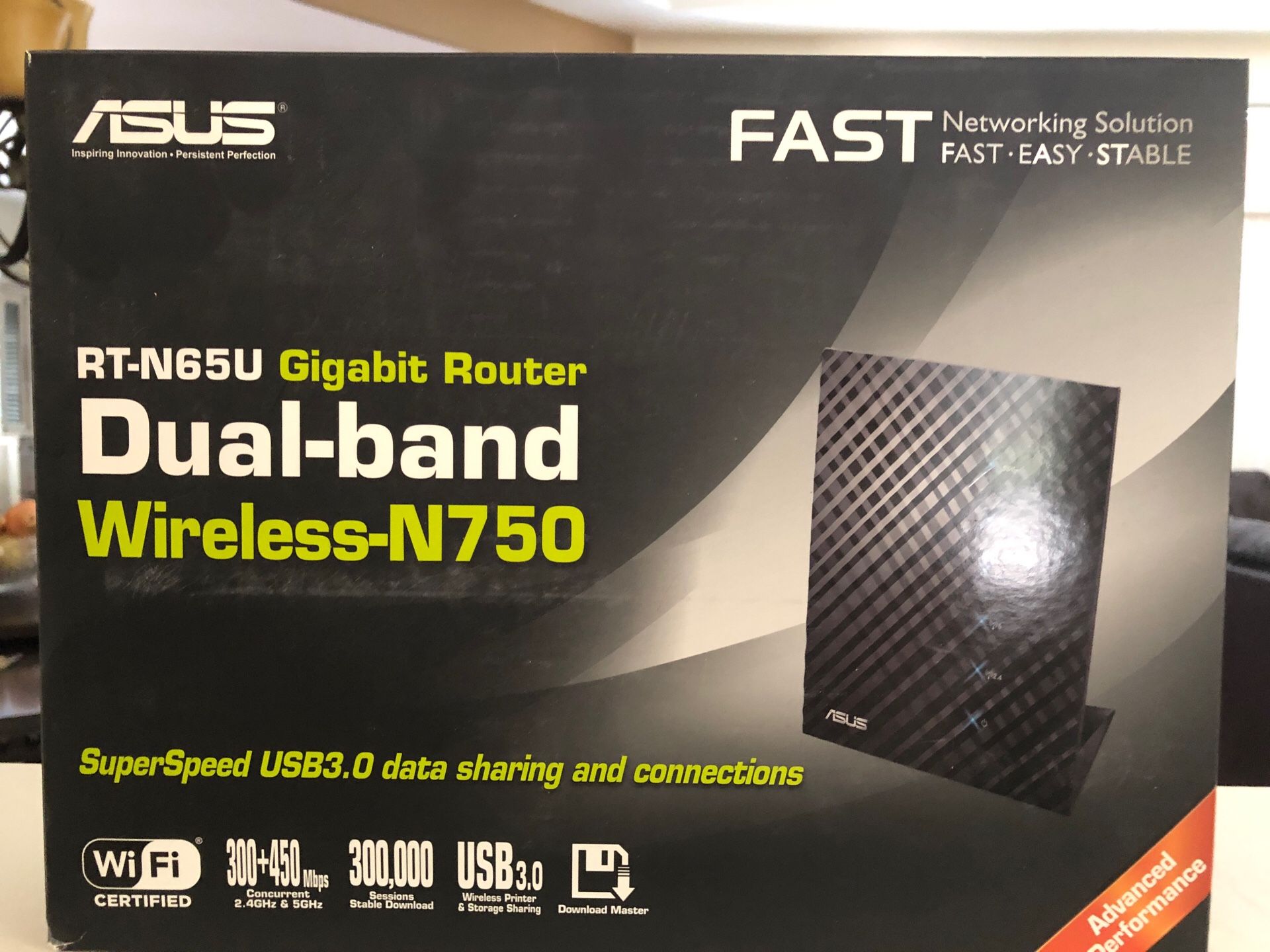 ASUS Rt-N65U Gigabit router