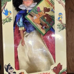 Snow White Collectible Doll