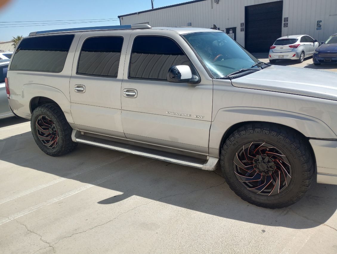 Cadillac Escalade On rims for Sale in Hesperia, CA - OfferUp