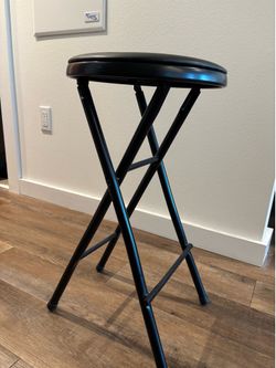 Foldable bar stool
