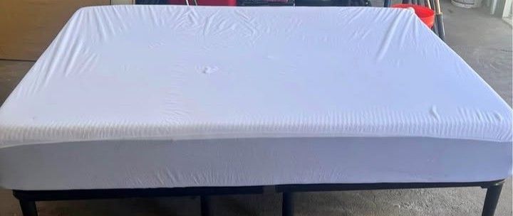 Full Size Bed Frame And Memory Foam Mattress