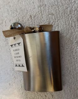 Brand New Stainless Steel Hip Flask with Funnel - Gift Ready