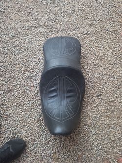 Motorcycle seat