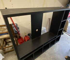 Black tv Stand