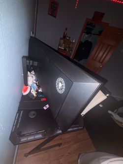 Black widow monitor “43” 4k gaming HDMI displaysport  Black 120hz